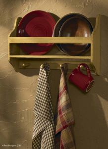 Pearwood Plate Rack W pegs