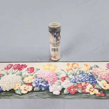 Crewcut Designs Traditional Floral Multicolor Wallpaper Border New Pre-Pasted